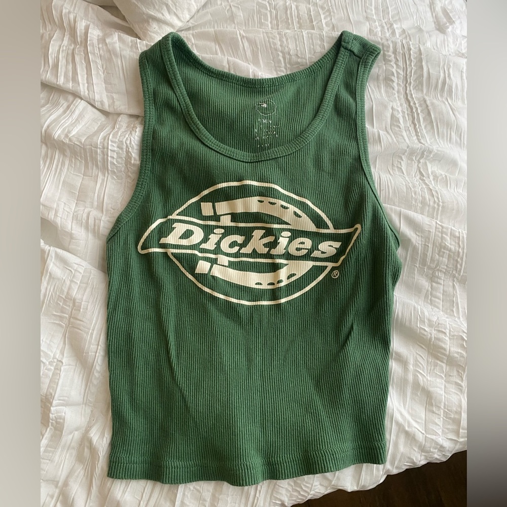Dickies tank